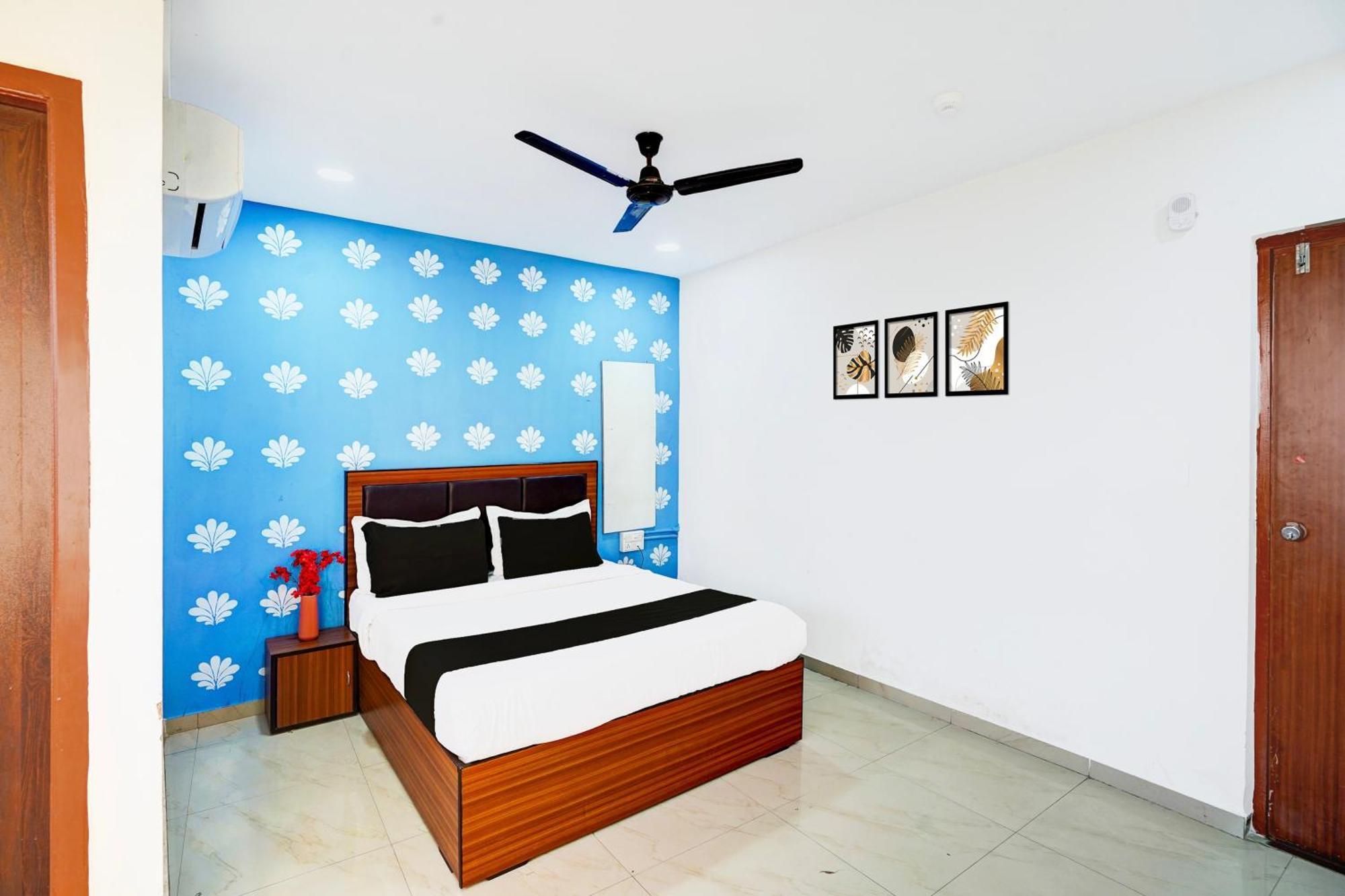 Super Hotel O Geeta Mandir Formerly Hotel Green Park Ahmedabad Luaran gambar
