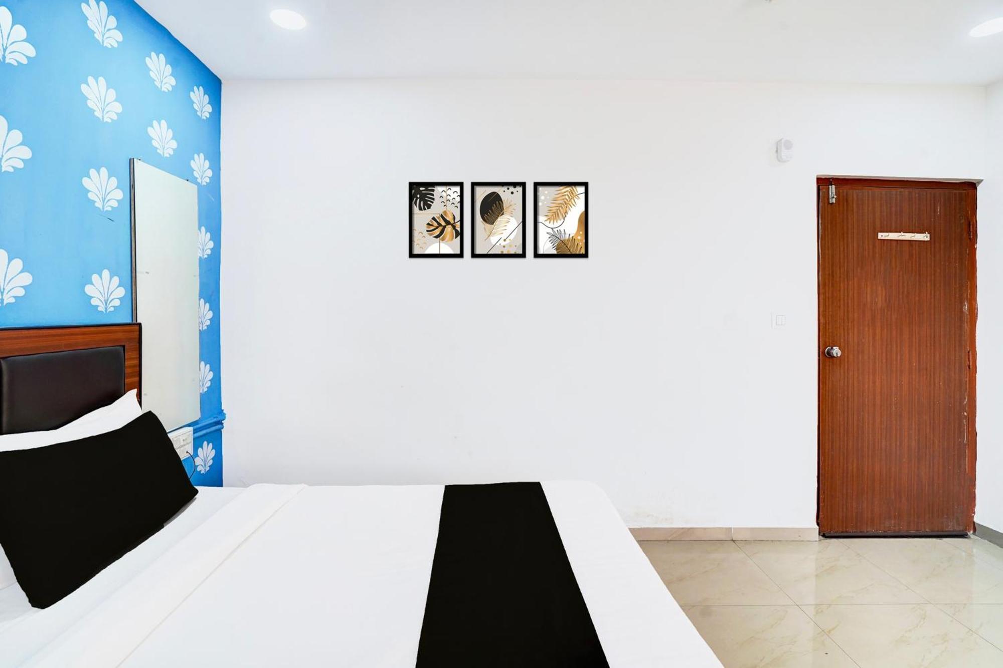 Super Hotel O Geeta Mandir Formerly Hotel Green Park Ahmedabad Luaran gambar