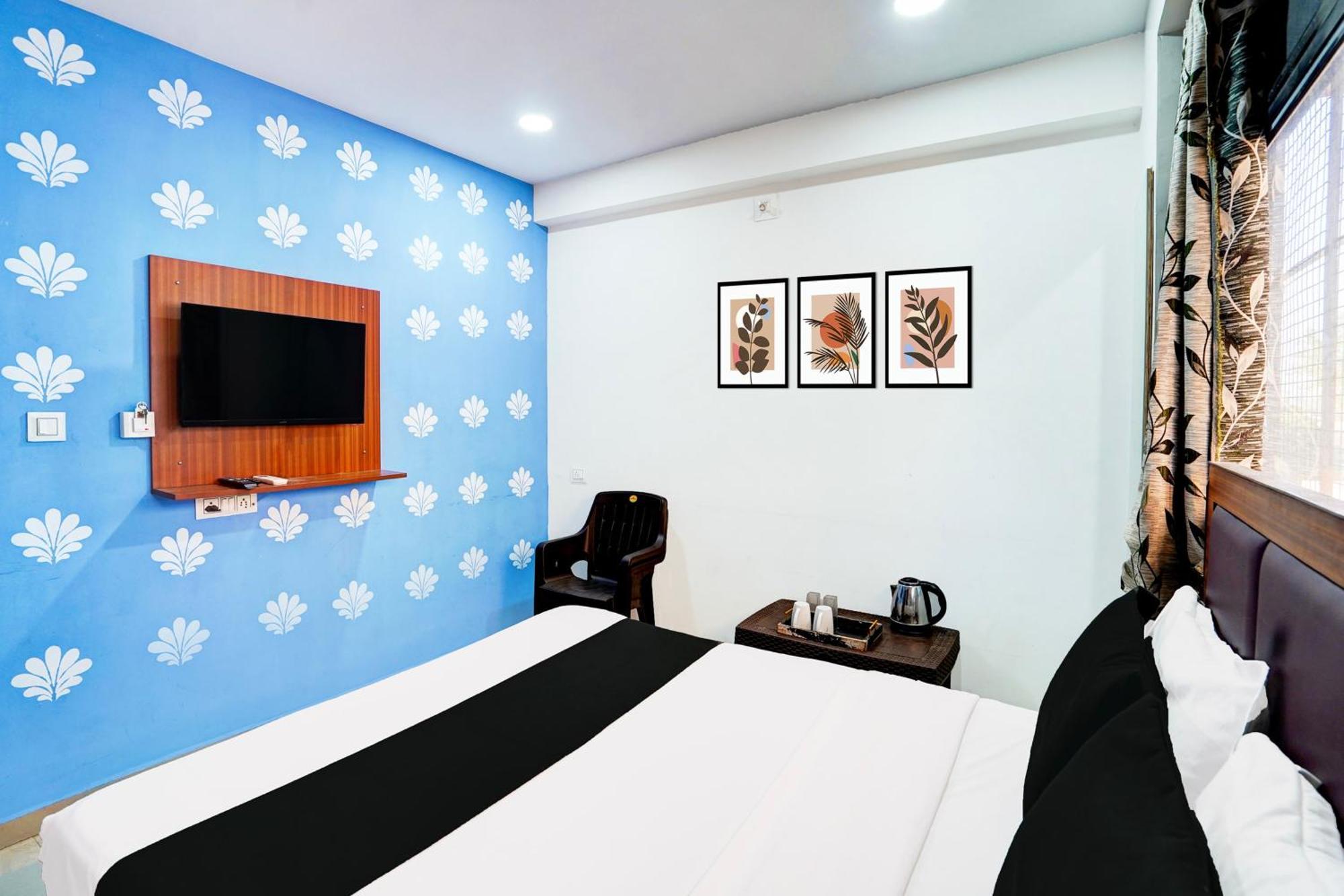 Super Hotel O Geeta Mandir Formerly Hotel Green Park Ahmedabad Luaran gambar
